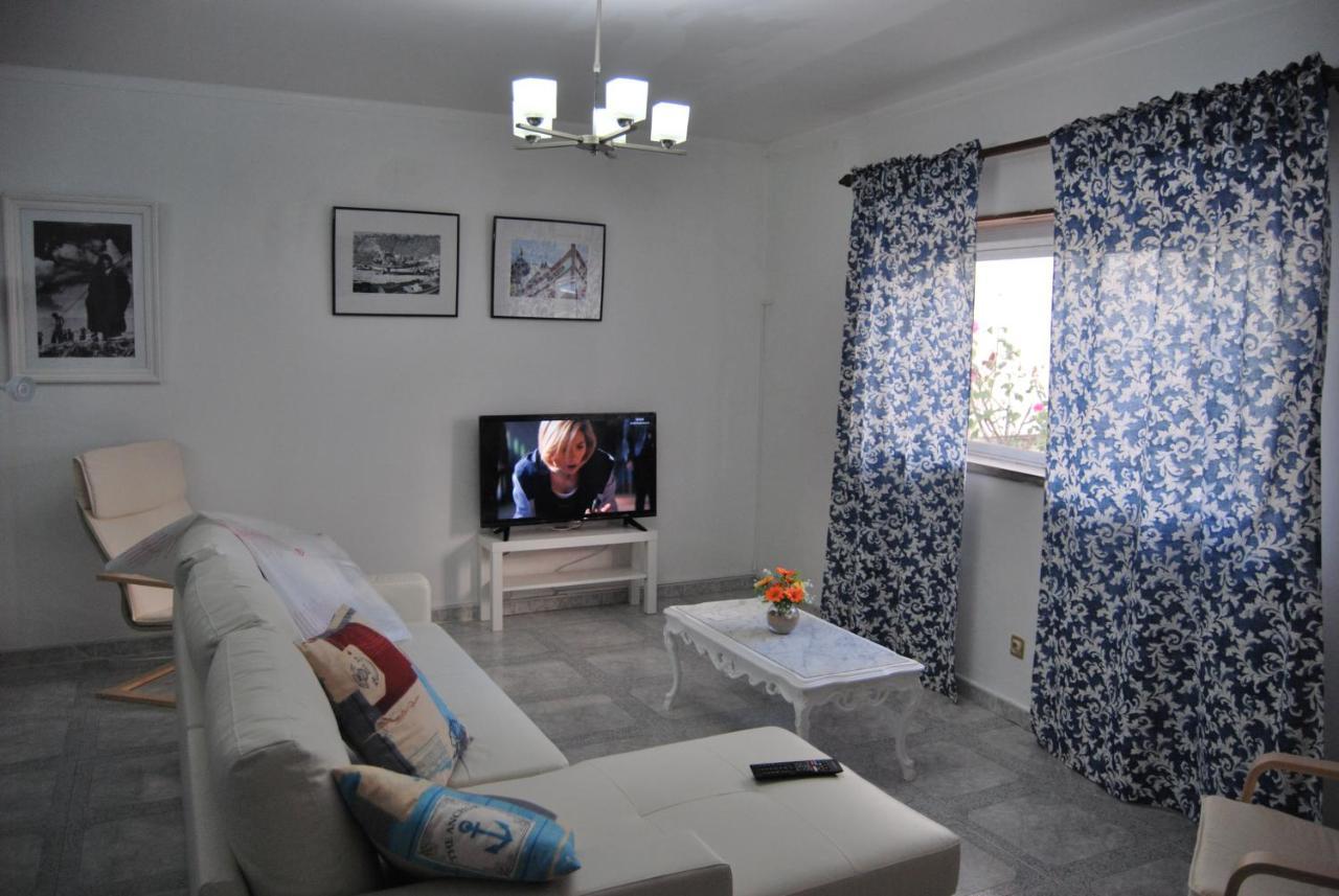 Apartamentos Mota Назаре Екстер'єр фото